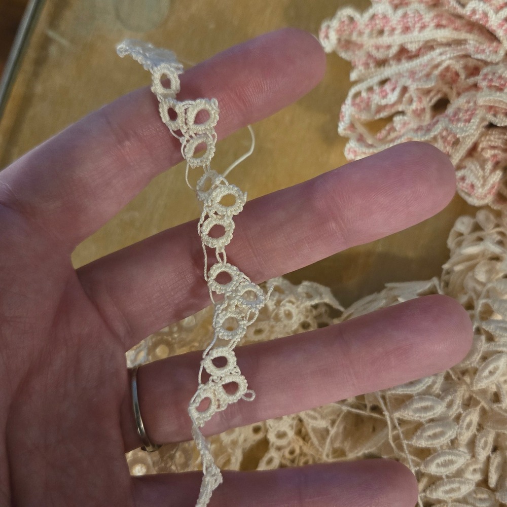 Vintage Lace Trim Ribbon Bundle Tatting Eyelet Junk Journal Slow Stitching 7pc - Picture 3 of 9